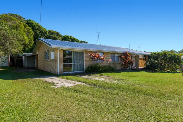 6 Marlin Way, Tin Can Bay QLD 4580