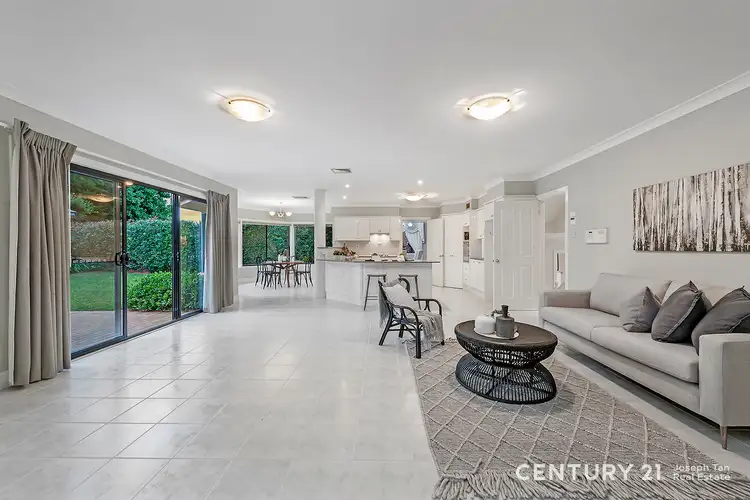 Fifth view of Homely house listing, 8 Lyneham Place, West Pennant Hills NSW 2125