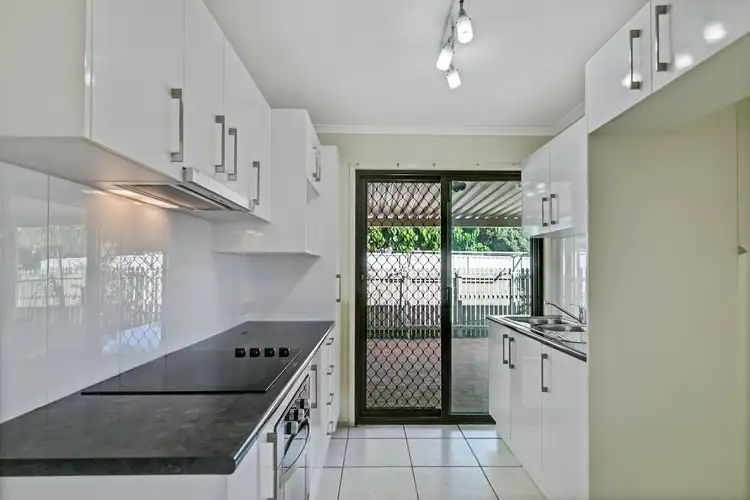Fourth view of Homely unit listing, 17/10 Melody Court, Warana QLD 4575