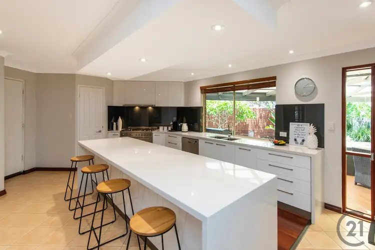 Fifth view of Homely house listing, 2 Carabeen Place, Halls Head WA 6210