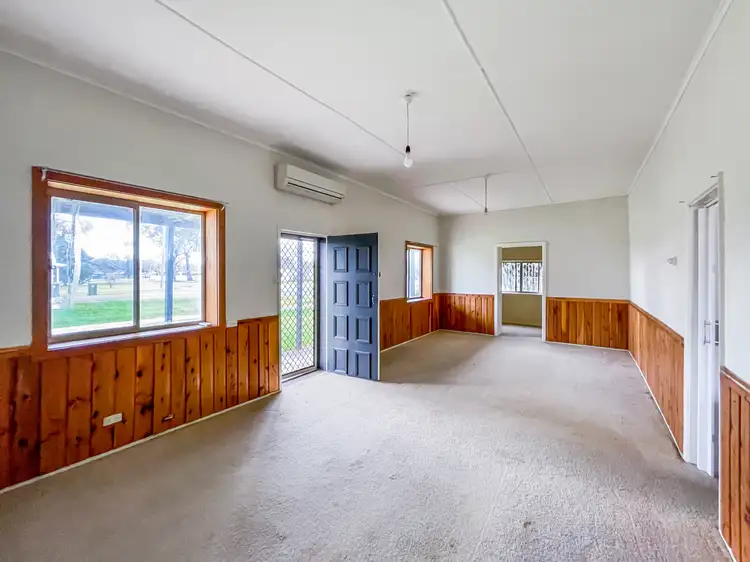 29 Oberon Street, Eugowra NSW 2806