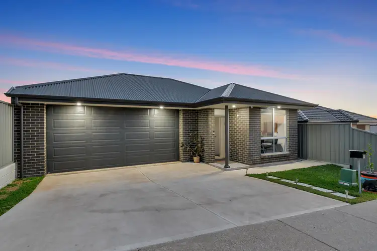 18 Rockport Road, Seaford Heights SA 5169