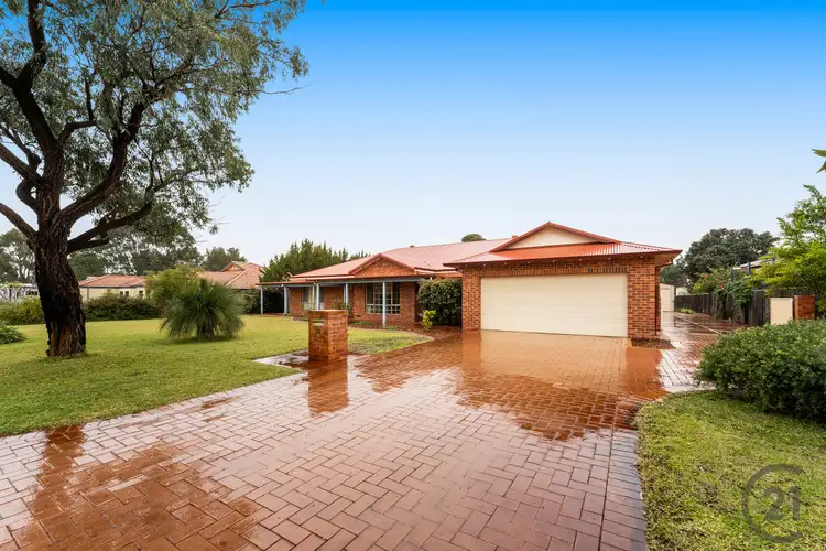22 Midsummer Circle, Pinjarra WA 6208
