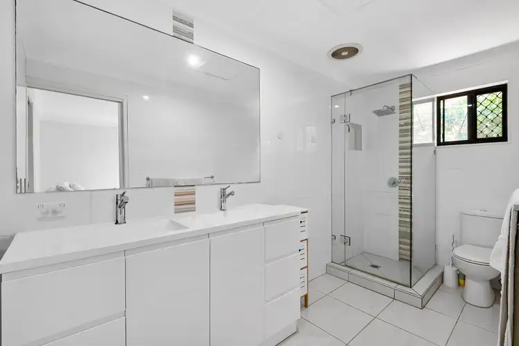 Sixth view of Homely semi-detached listing, 2/11 Flinders Street, Currimundi QLD 4551