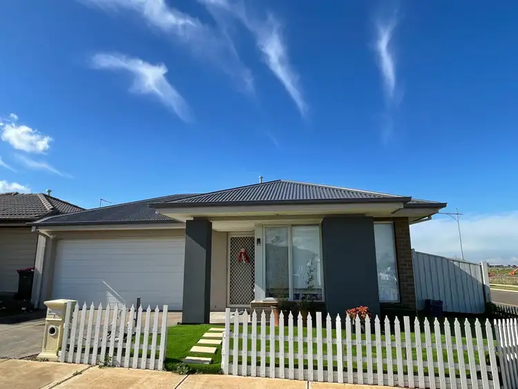 2 Kindee Way, Truganina VIC 3029