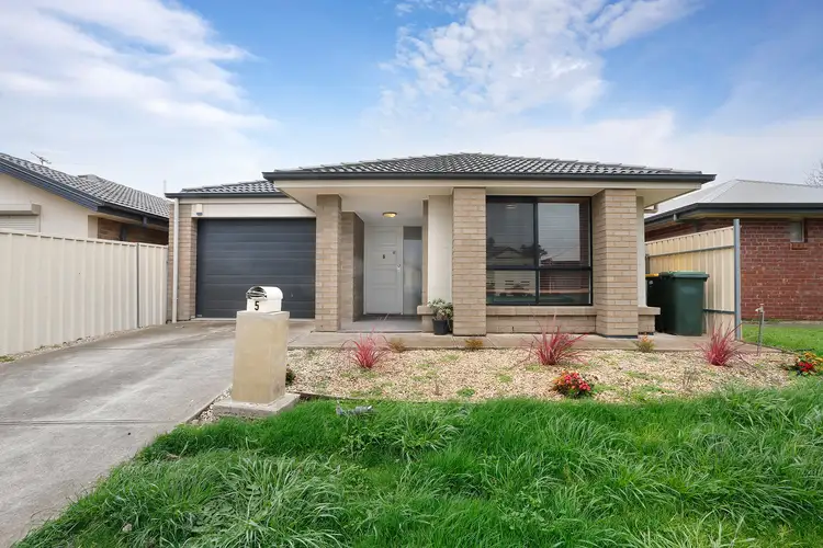 5 The Circuit, Smithfield SA 5114