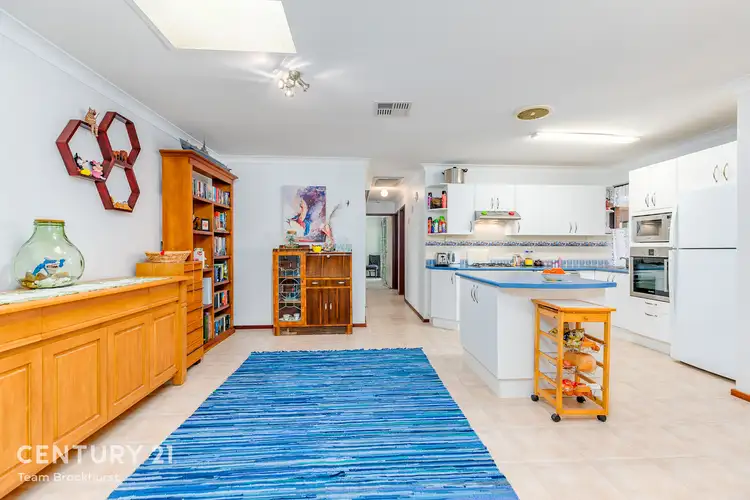 Second view of Homely house listing, 8 Boxworth Court, Huntingdale WA 6110