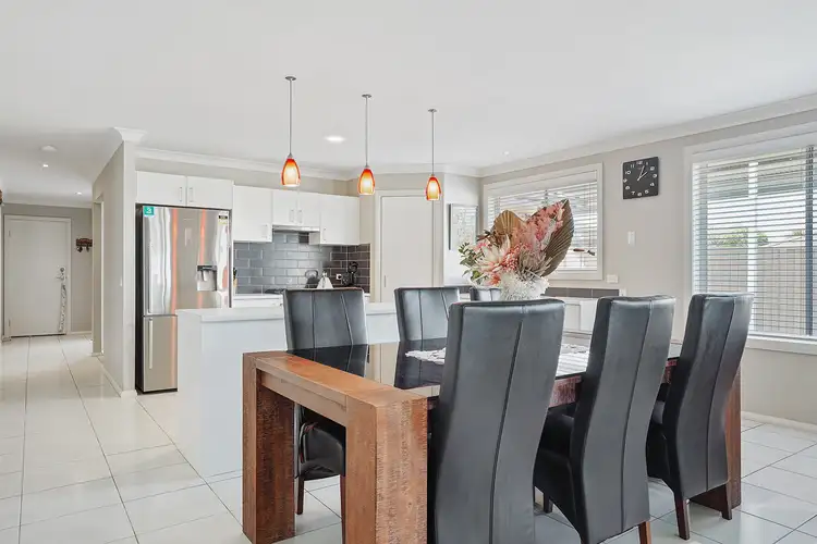 Fifth view of Homely house listing, 7 Nicholas Close, Cameron Park NSW 2285