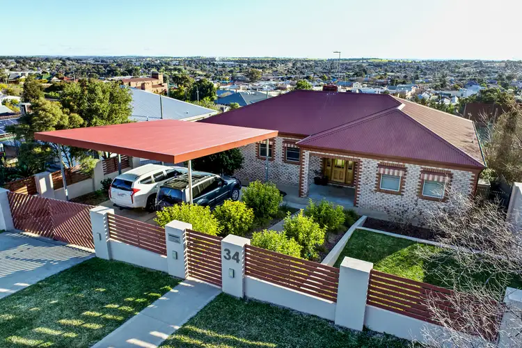 34 High Street, Parkes NSW 2870