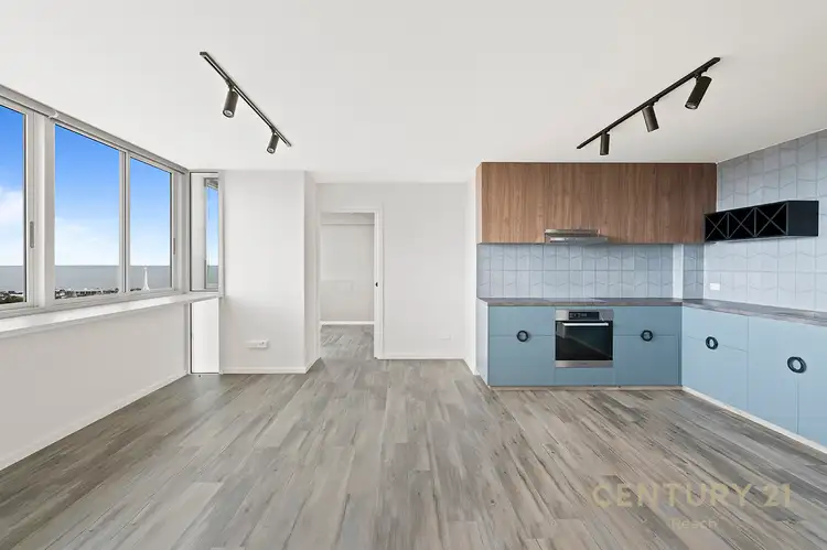 7C/12 Marine Parade, St Kilda VIC 3182