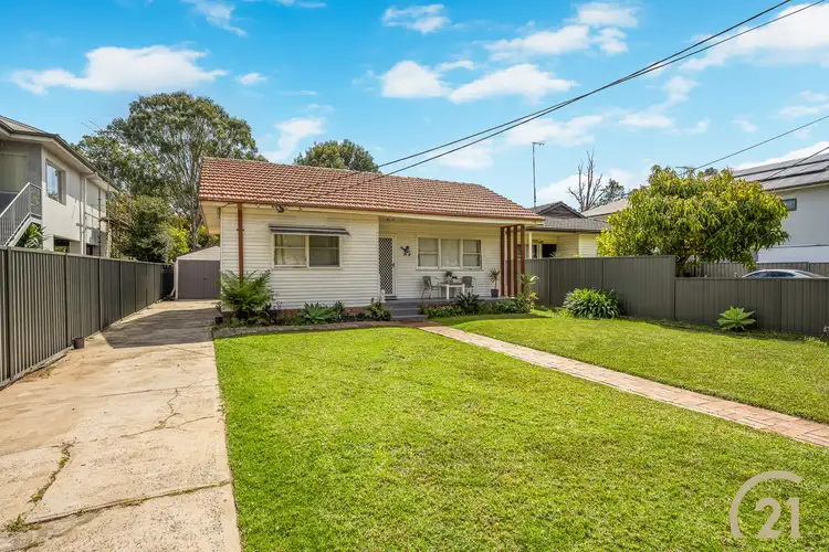 69 Waterside Crescent, Carramar NSW 2163