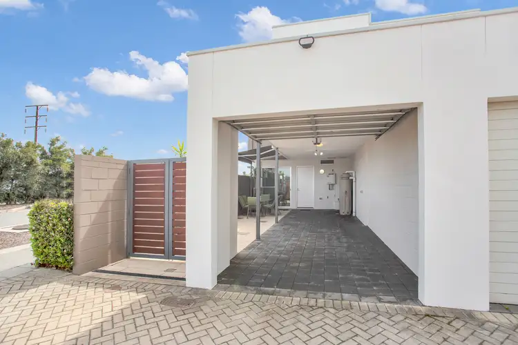 2 Karka Cove, New Port SA 5015