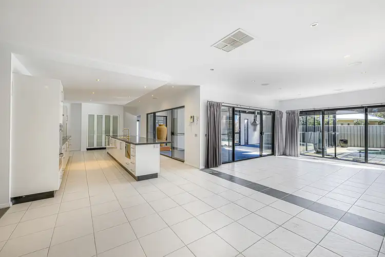 Sixth view of Homely house listing, 11 Yeovil Court, Echuca VIC 3564