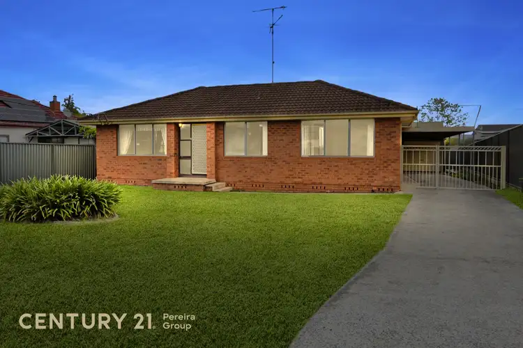 16 Ettlesdale Road, Spring Farm NSW 2570