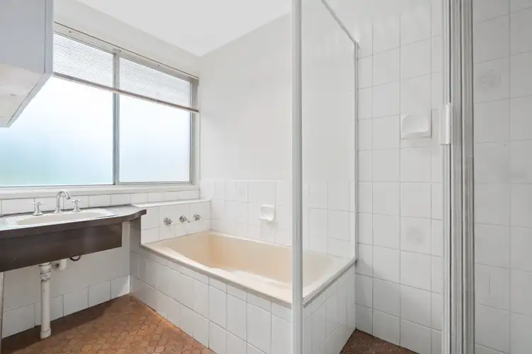 Sixth view of Homely house listing, 4 Lynlee Crescent, Huntfield Heights SA 5163