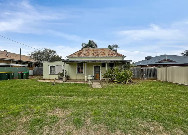 2 Parkes Street, Forbes NSW 2871