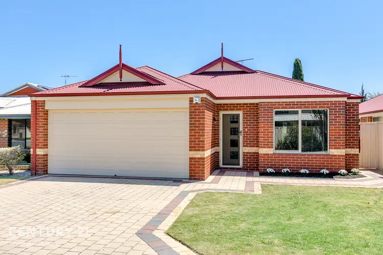 1/11 Judges Court, Huntingdale WA 6110