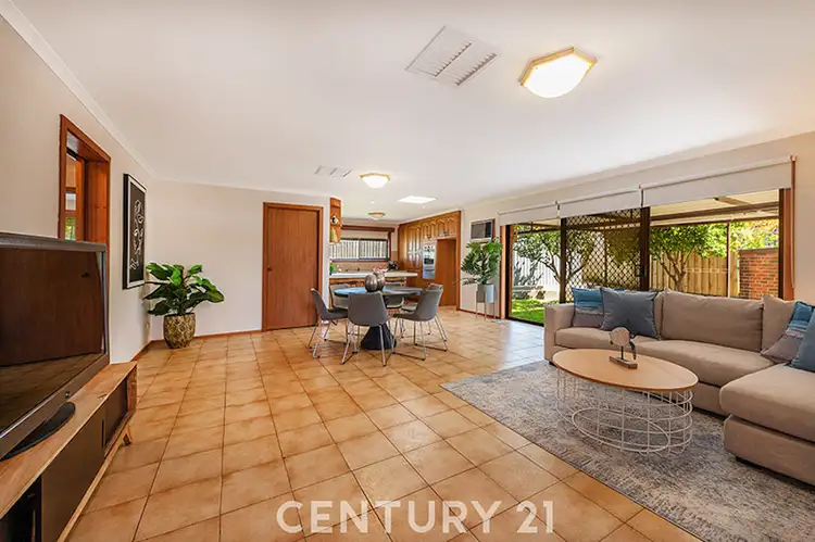 Fourth view of Homely house listing, 2 Swaran Court, Oakleigh South VIC 3167