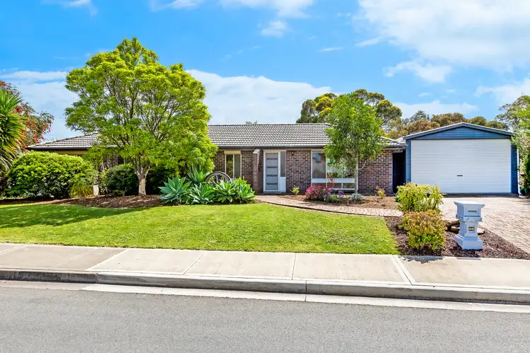 28 Lepena Crescent, Hallett Cove SA 5158