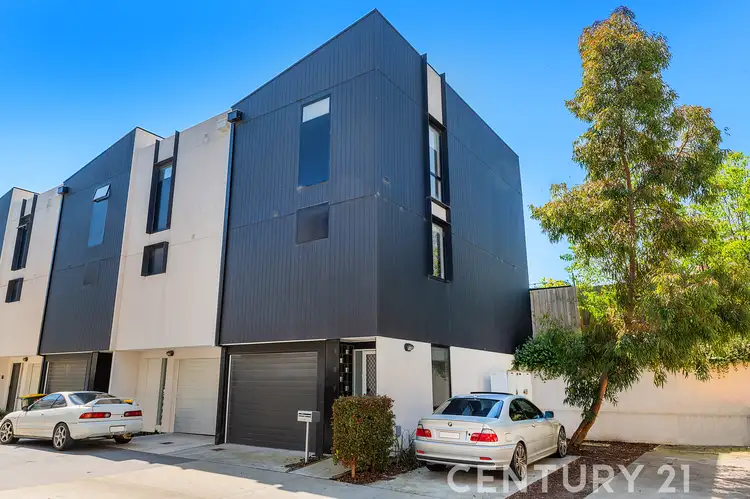 25/163 Carinish Road, Clayton VIC 3168