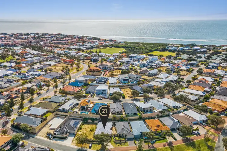 Third view of Homely house listing, 5 Bottlebrush Lane, Wannanup WA 6210