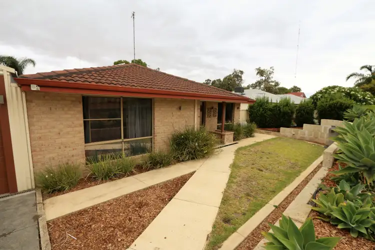 13 Christchurch Place, College Grove WA 6230