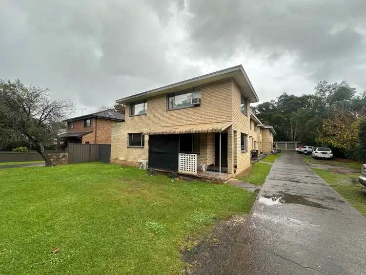 2/131 Menangle Street, Picton NSW 2571