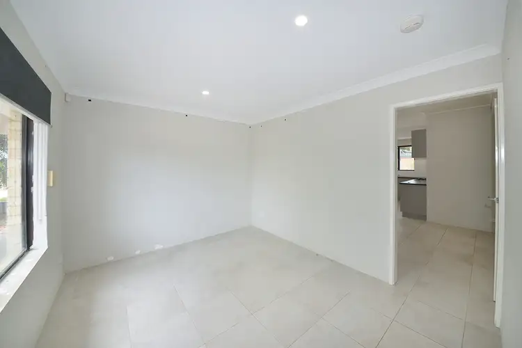 Sixth view of Homely house listing, 6 Sentron Place, Merriwa WA 6030