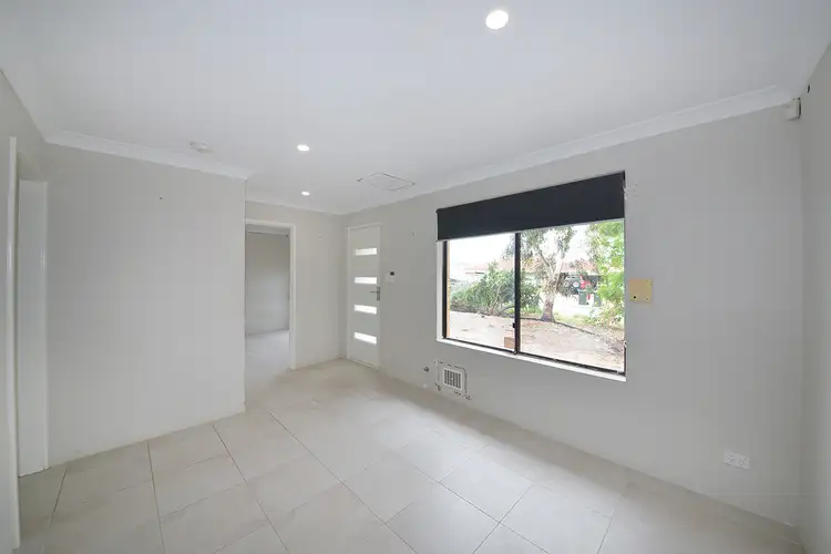 Seventh view of Homely house listing, 6 Sentron Place, Merriwa WA 6030