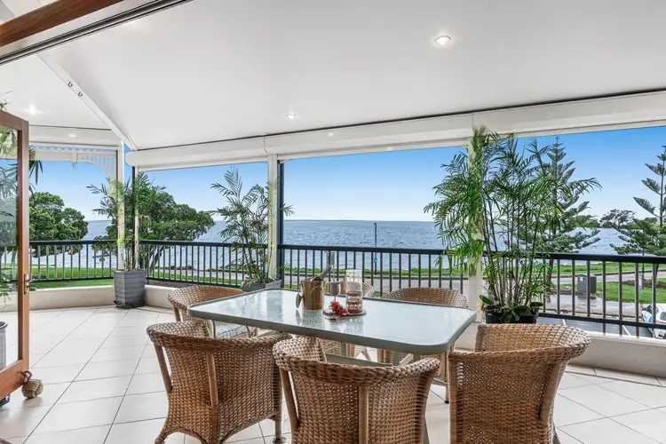 2 of 409 Esplanade, Manly QLD 4179