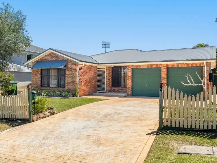 Main view of Homely house listing, 5 Yimbala Street, Killarney Vale NSW 2261