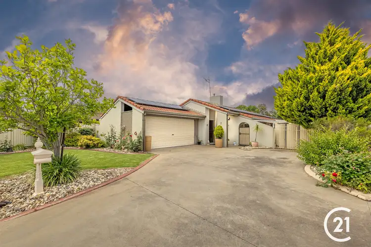 2 Carlyon Close, Moama NSW 2731