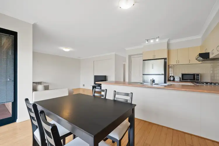 Fifth view of Homely house listing, 2/16 The Crescent, Redcliffe WA 6104