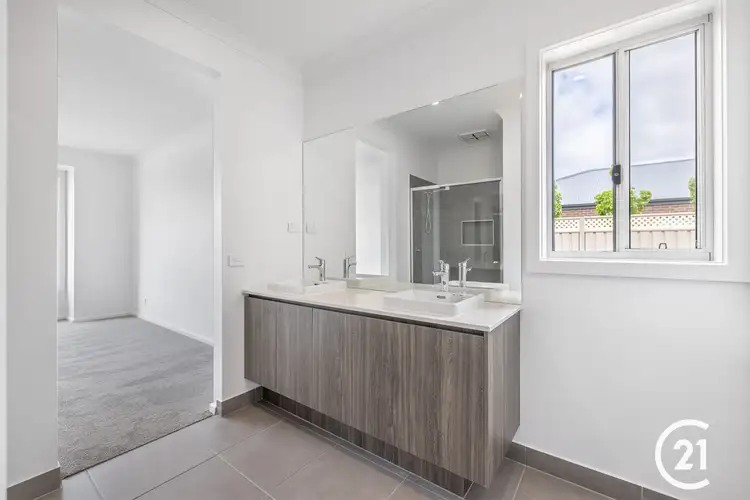 Sixth view of Homely house listing, 8 Birch Street, Echuca VIC 3564