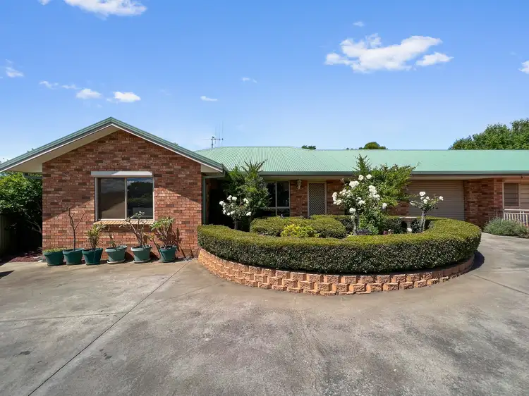 Main view of Homely semi-detached listing, 2/8 Cobden Place, Parkes NSW 2870
