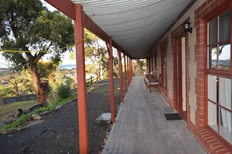 16 Bayview Road, American River SA 5221