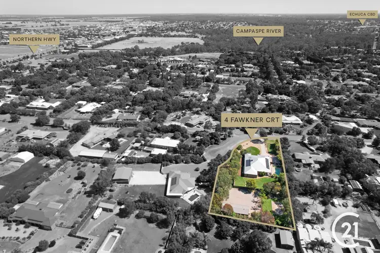 Second view of Homely house listing, 4 Fawkner Court, Echuca VIC 3564