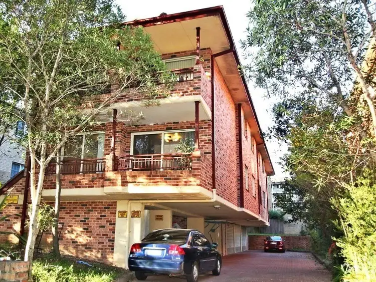 1/12 Illawarra St