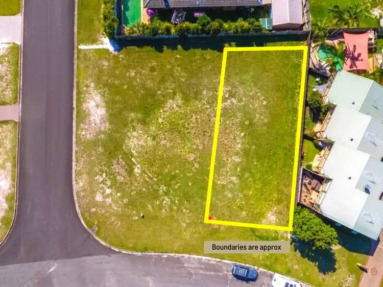 43A Manooka Drive, Rainbow Beach QLD 4581