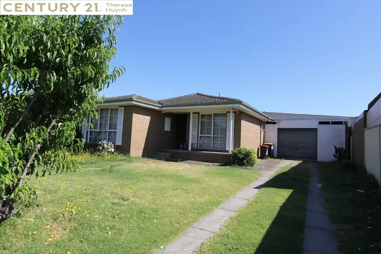 44 Bellavista Crescent, Clayton South VIC 3169