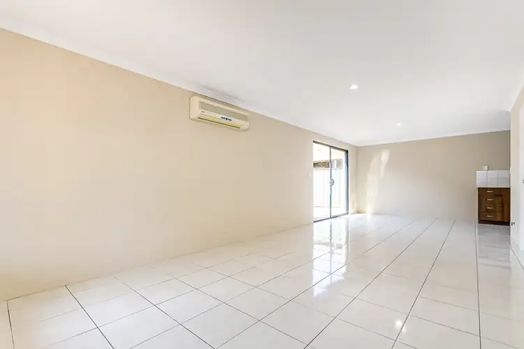 Sixth view of Homely townhouse listing, 4/37 Stradbroke Gardens, Ridgewood WA 6030