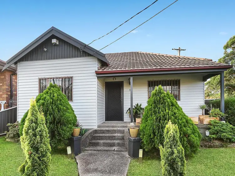 31 Napoleon Road