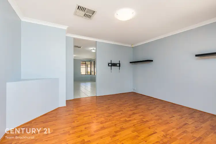 Sixth view of Homely house listing, 18 Waxflower Bend, Huntingdale WA 6110