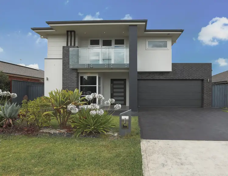 12 Burringoa Crescent