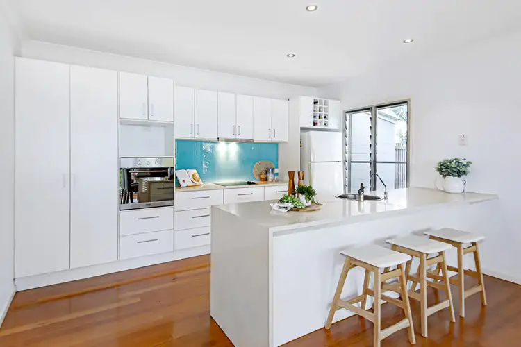 Fifth view of Homely unit listing, 2/4 Pettigrew Street, Mooloolaba QLD 4557