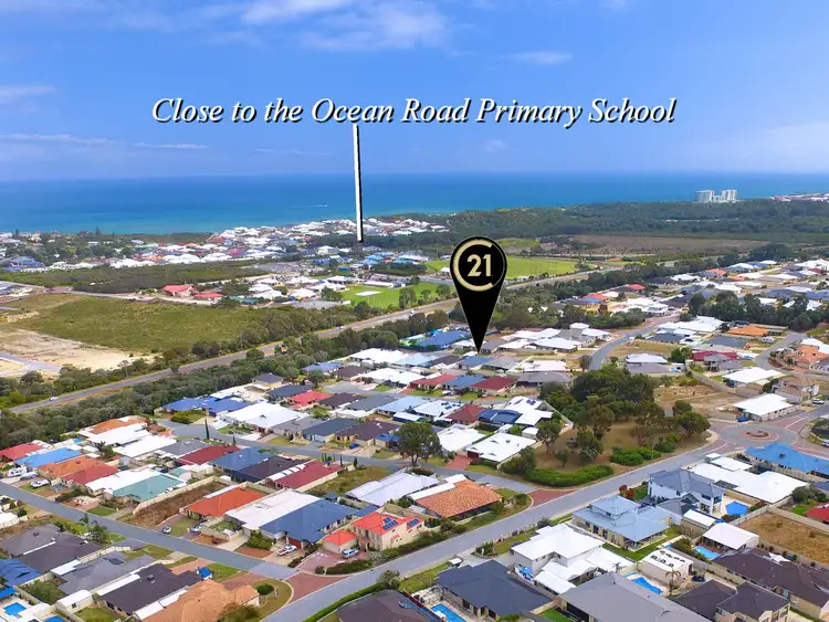 Second view of Homely house listing, 5 Bramley Copse, Dawesville WA 6211