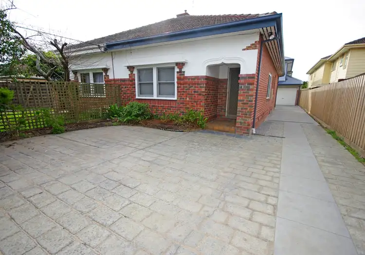 1/9A Hamilton Street