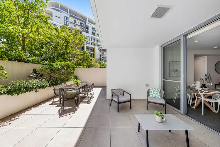 2/38 Solent Cres, Norwest NSW 2153