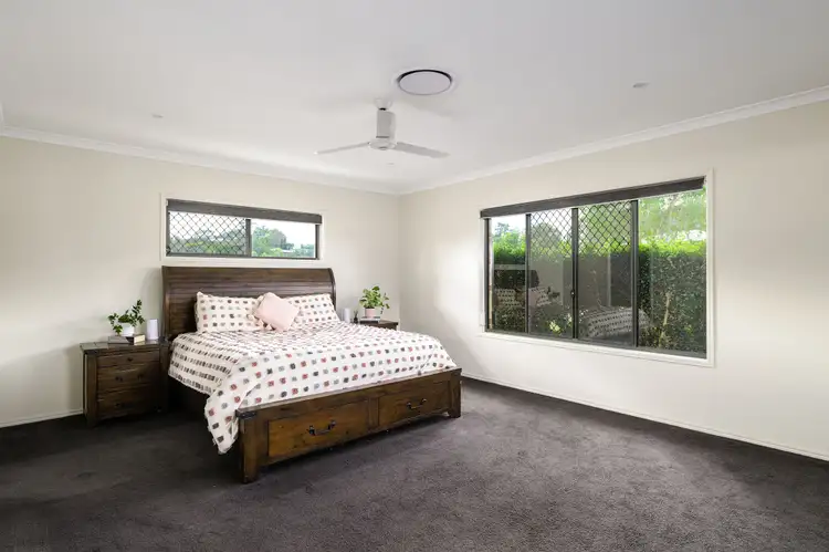 Sixth view of Homely house listing, 4 Deakin Court, Southside QLD 4570