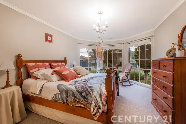 Fifth view of Homely house listing, 4 Radiata Circuit, Pakenham VIC 3810